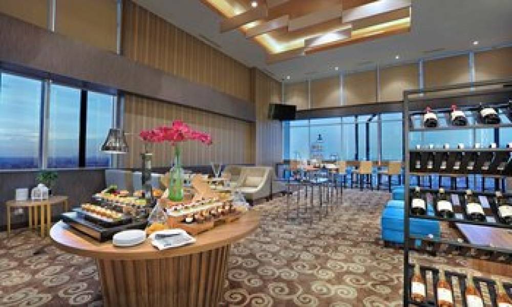ASTON GROGOL 2