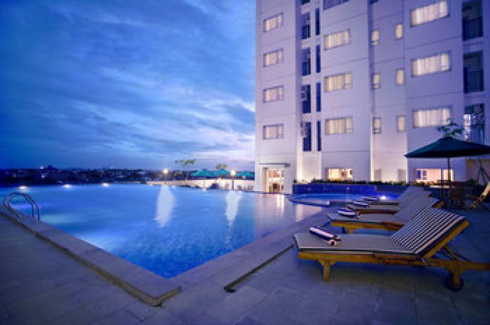 ASTON PLUIT 7