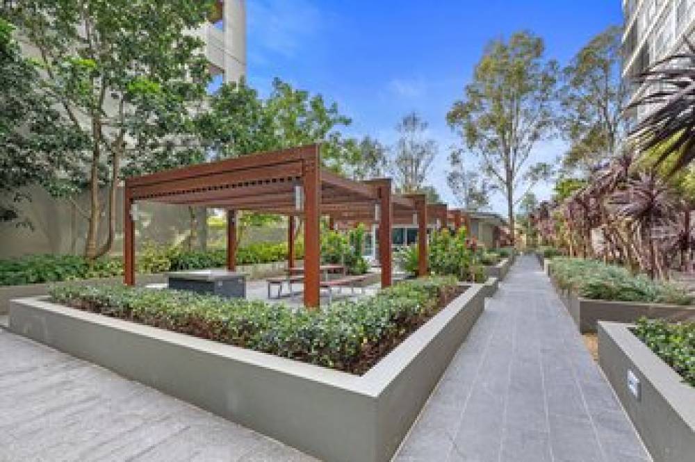 ASTRA MACQUARIE PARK 4