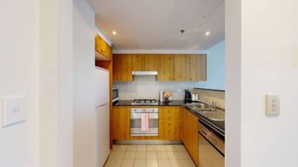 ASTRA SYDNEY HOSKING PLACE 8