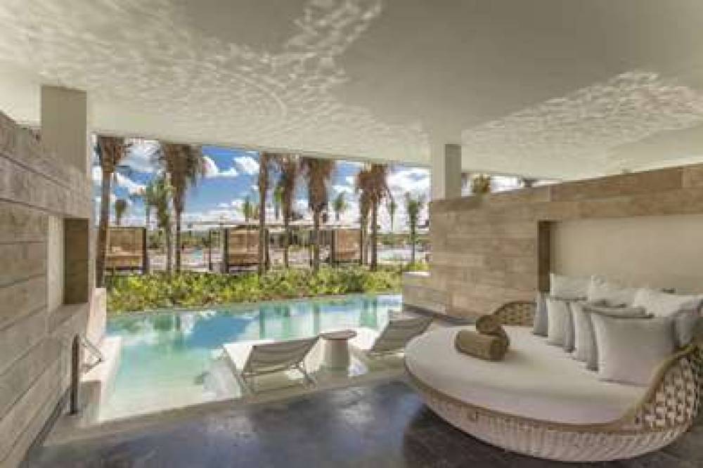 ATELIER PLAYA MUJERES 10