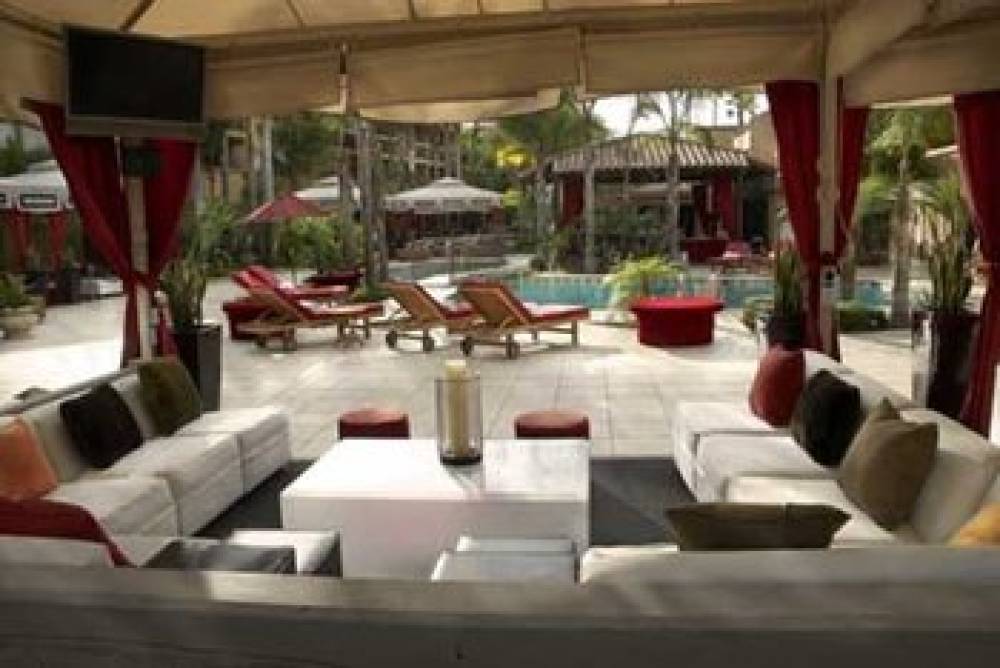 ATRIUM HOTEL ORANGE COUNTY AIR 8