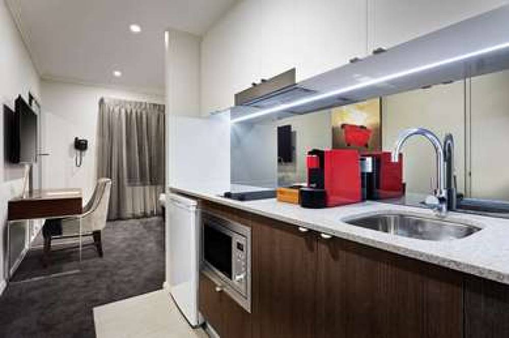 Attika Hotel 5
