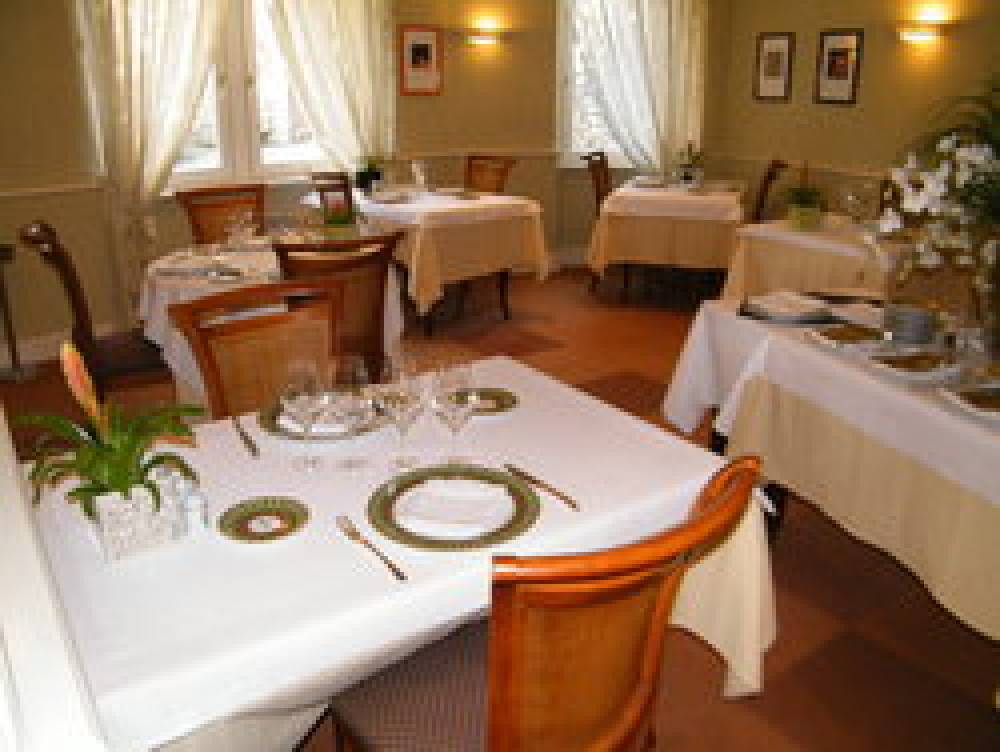 Auberge Saint-Thegonnec 10