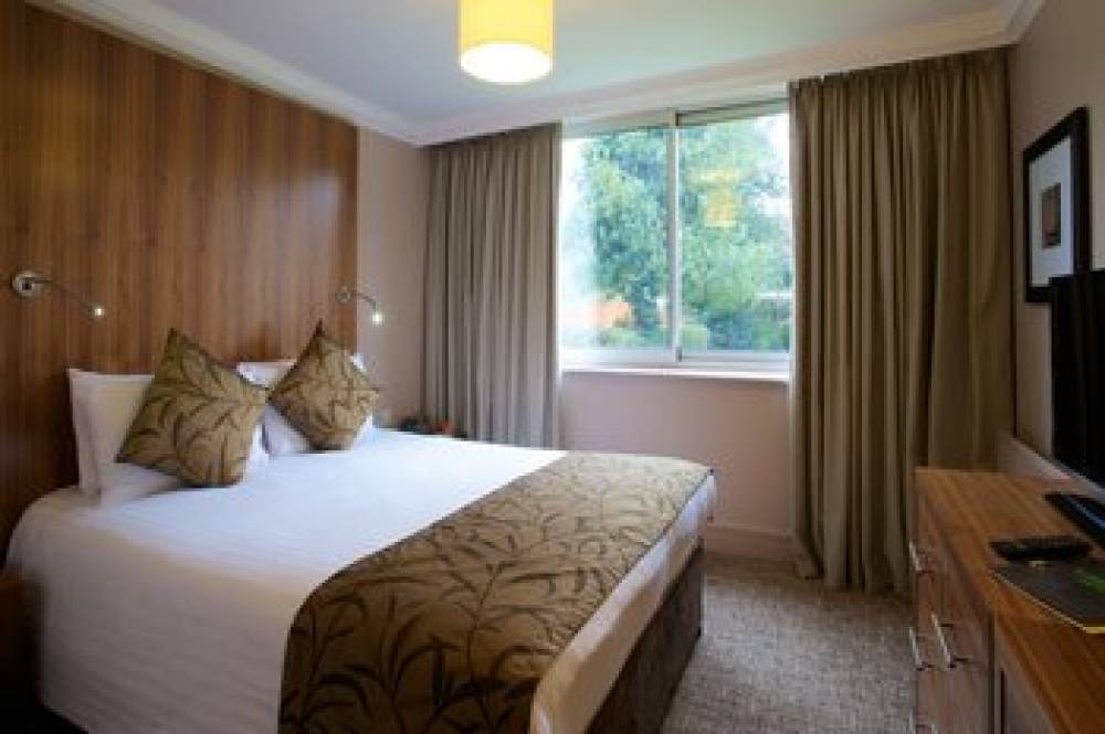 AUBREY PARK HOTEL 2