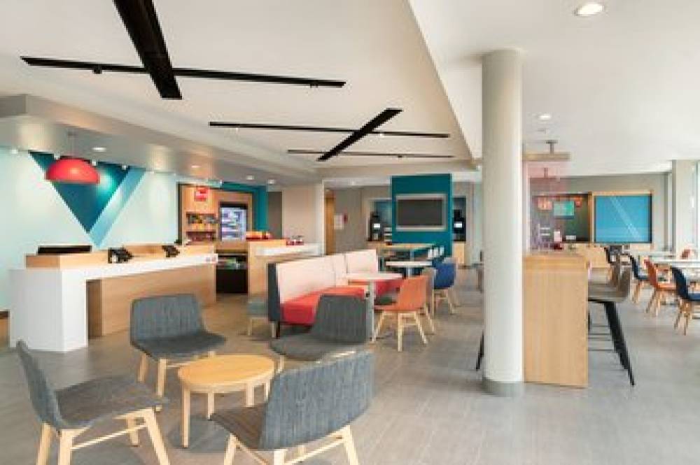 AVID HOTELS INTERNATIONAL AIRPORT 2