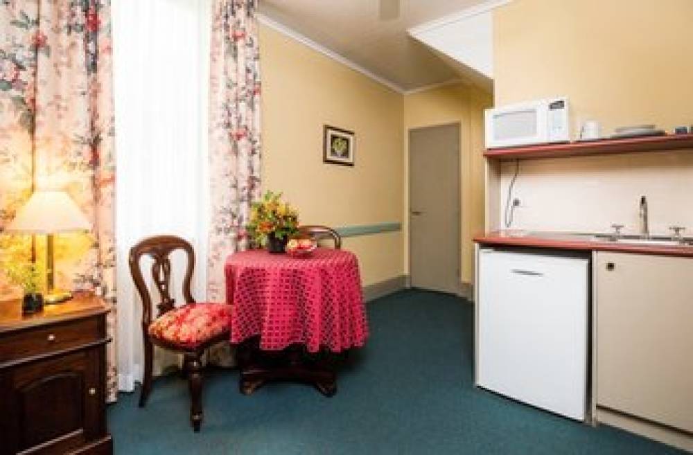Avonmore On The Park 2