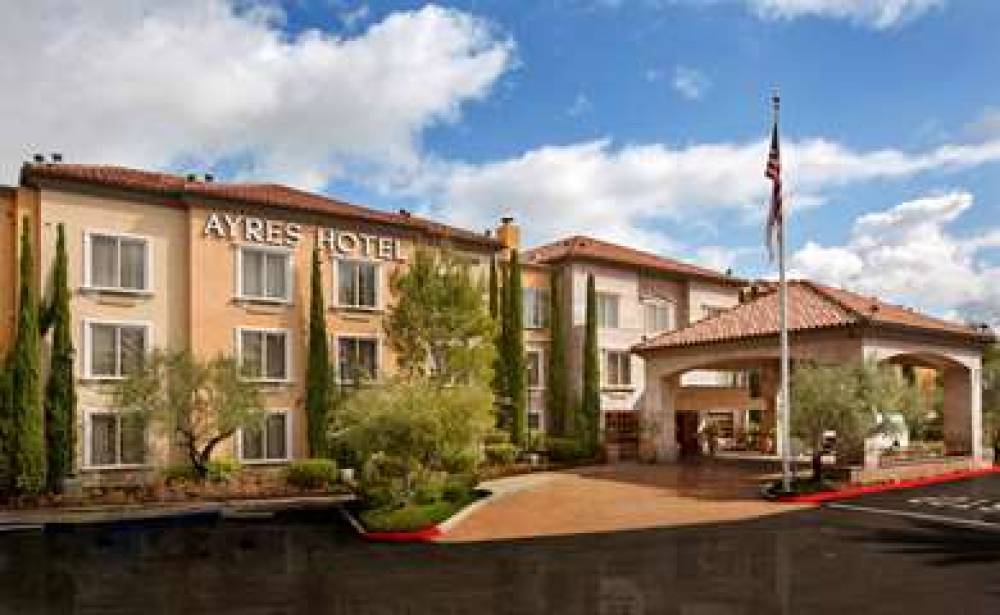 AYRES HOTEL LAGUNA / ALISO VIEJO 1