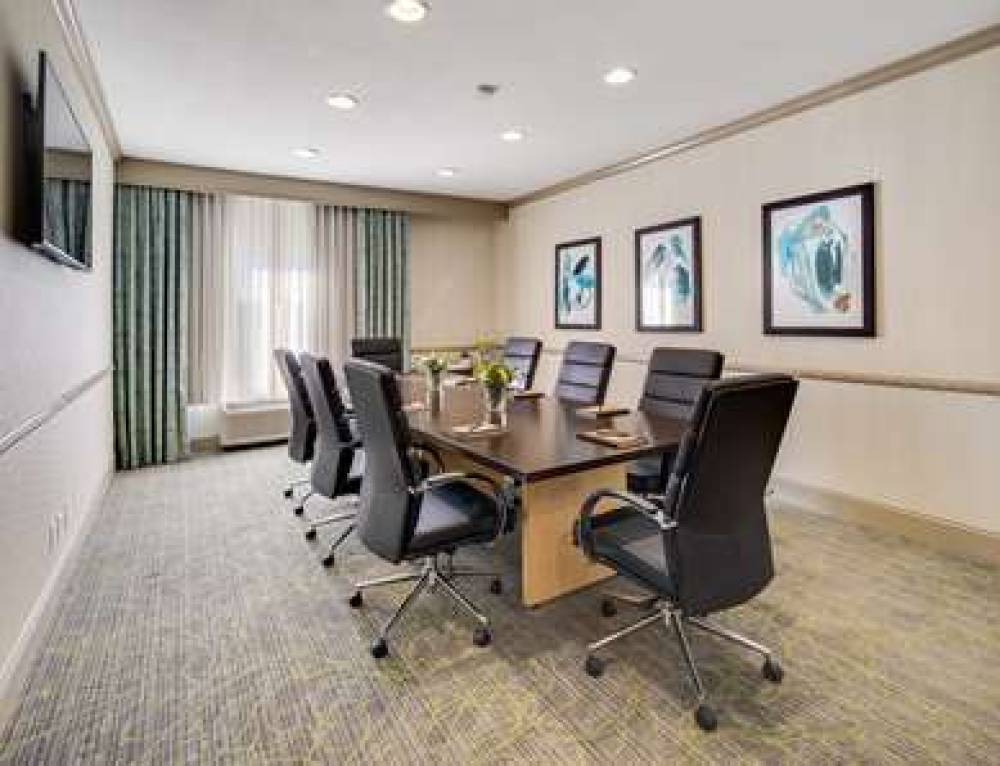 Ayres Inn Corona/Riverside 10