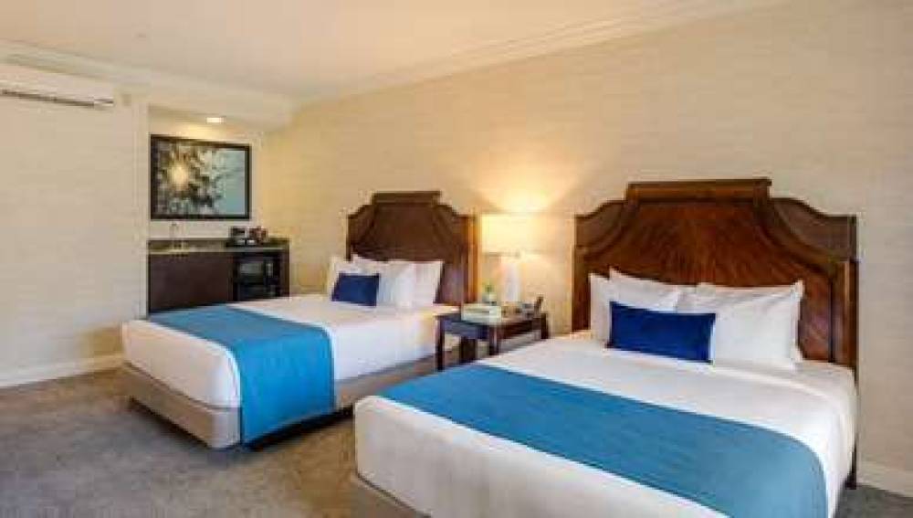 Ayres Suites Diamond Bar 9