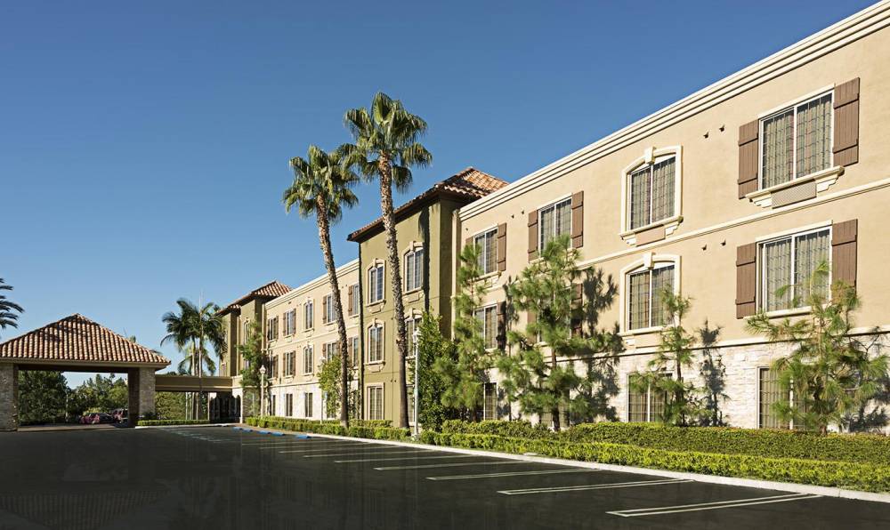 Ayres Suites Mission Viejo 1