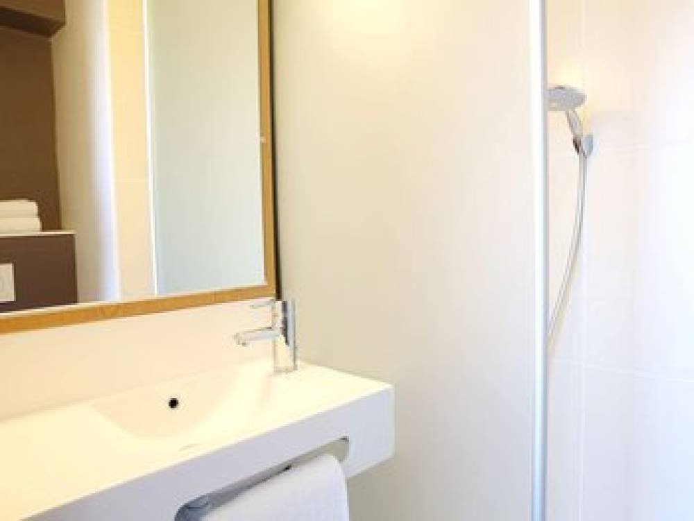 B-B HOTEL MARSEILLE AEROPORT ST VIC 9