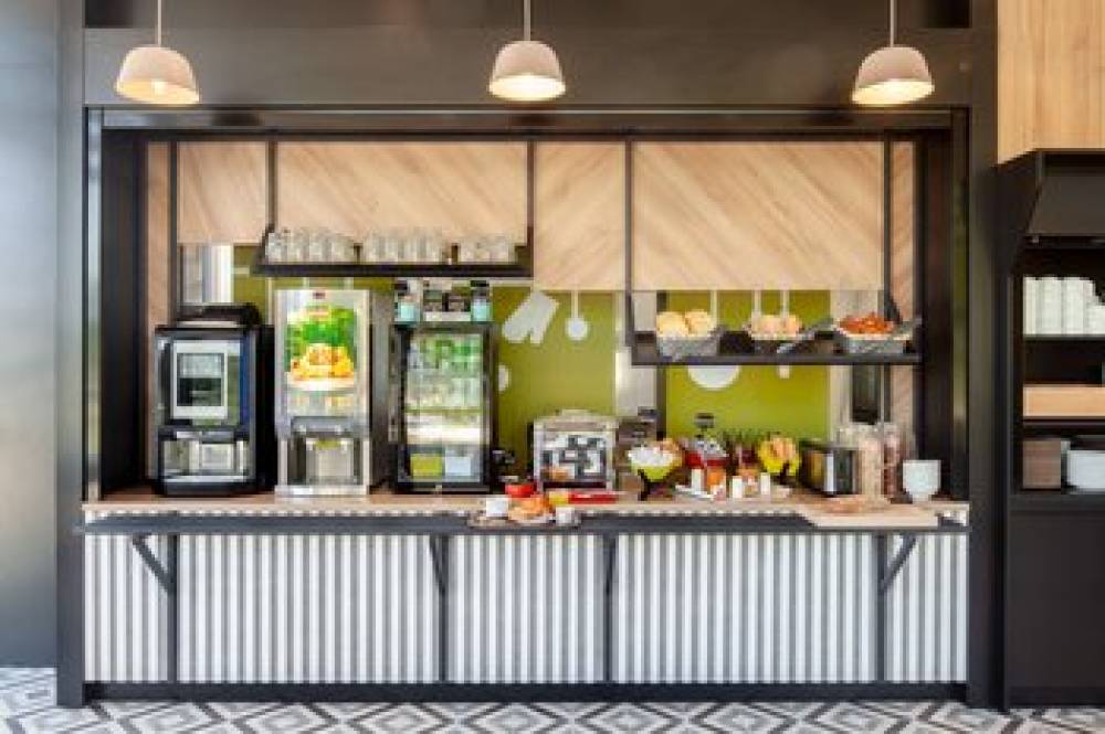 B-B HOTEL PARIS SUD IGNY 9