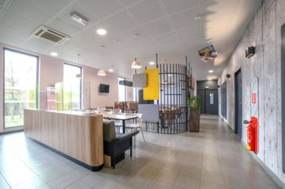 B-B HOTEL REIMS - BEZANNES, 9