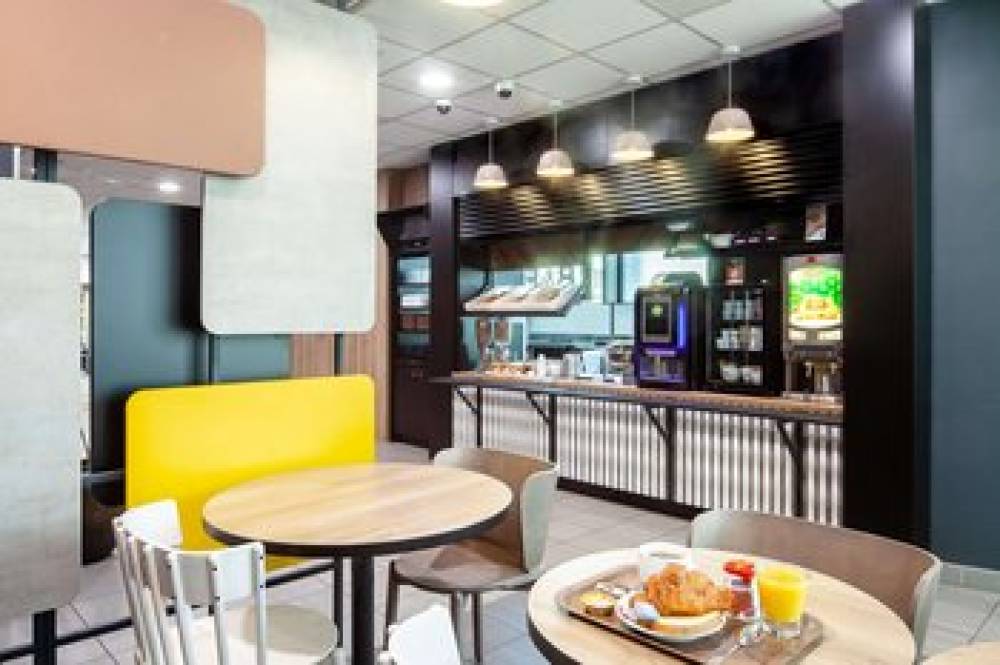 B-B PARIS ST DENIS PLEYEL 2