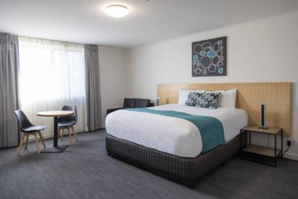 BAIRNSDALE INTERNATIONAL 5