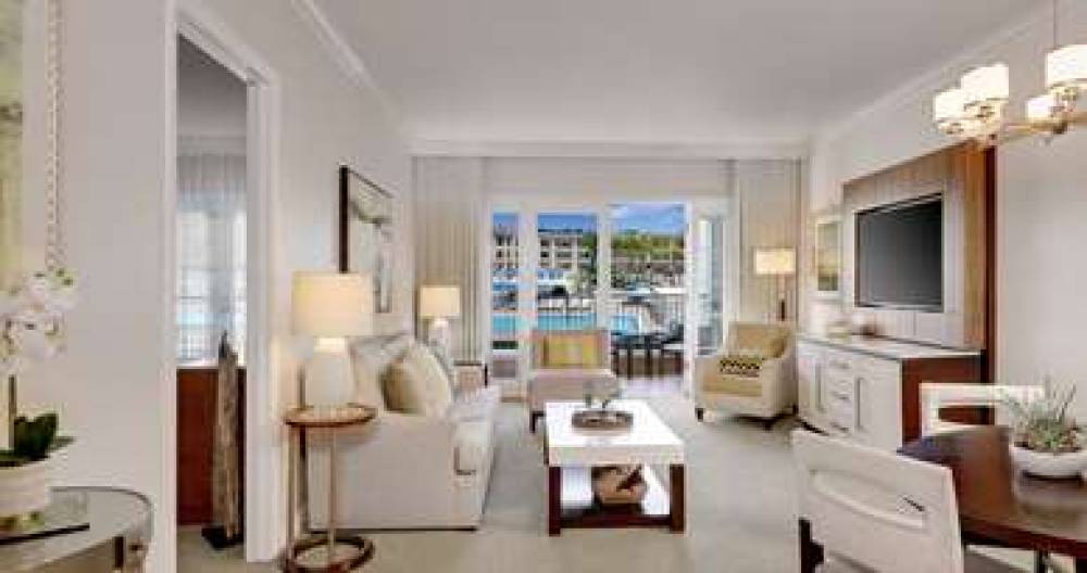 BALBOA BAY RESORT 4