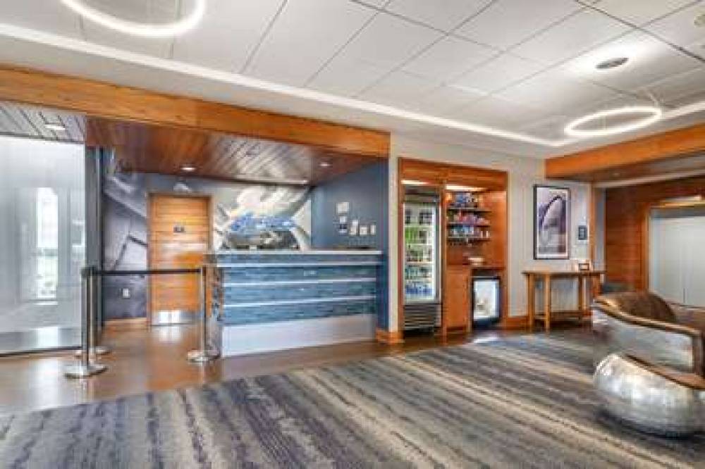 Bangor Aviator Hotel