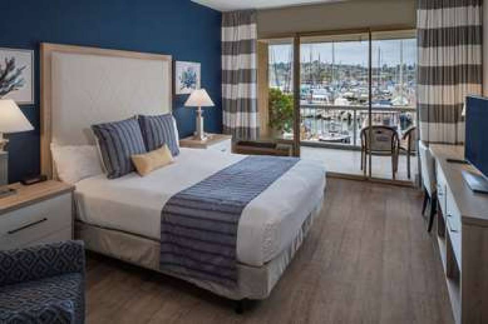 BAY CLUB HOTEL AND MARINA 9