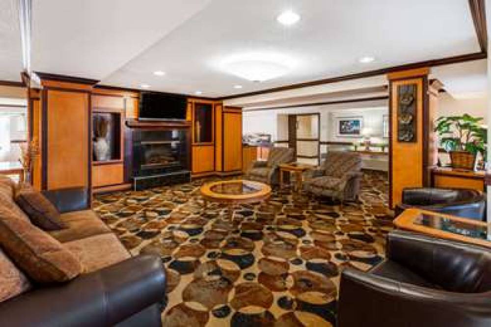 BAYMONT AUBURN HILLS 2