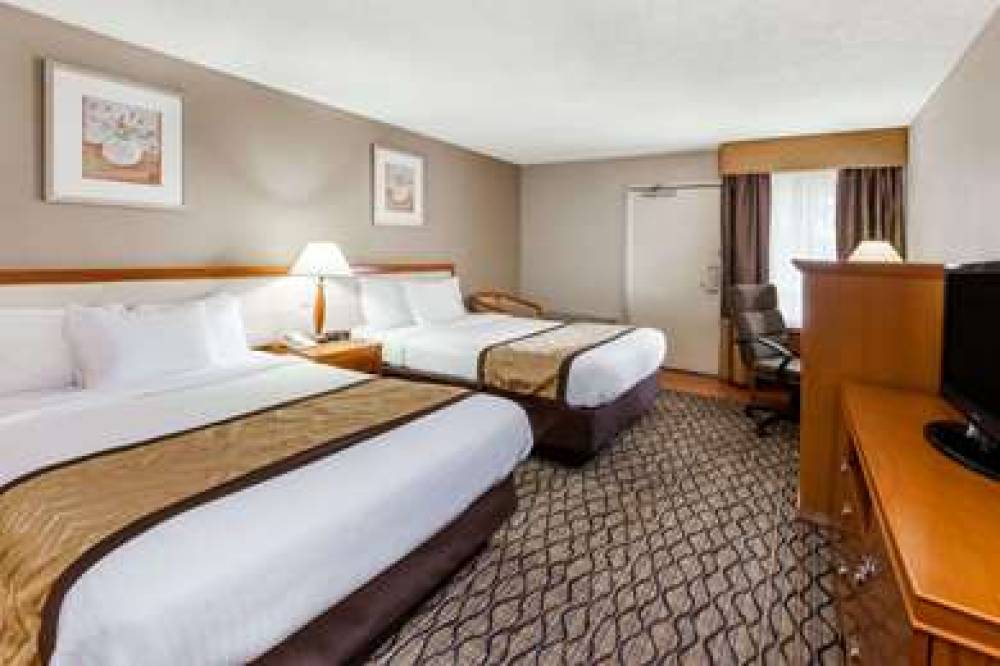 BAYMONT AUBURN HILLS 9