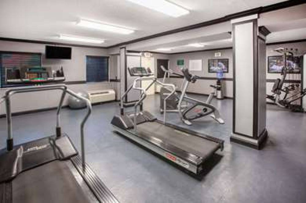 BAYMONT BY WYNDHAM, CANTON 5