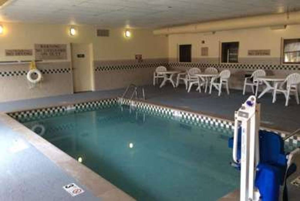 BAYMONT BY WYNDHAM, CLINTON 2