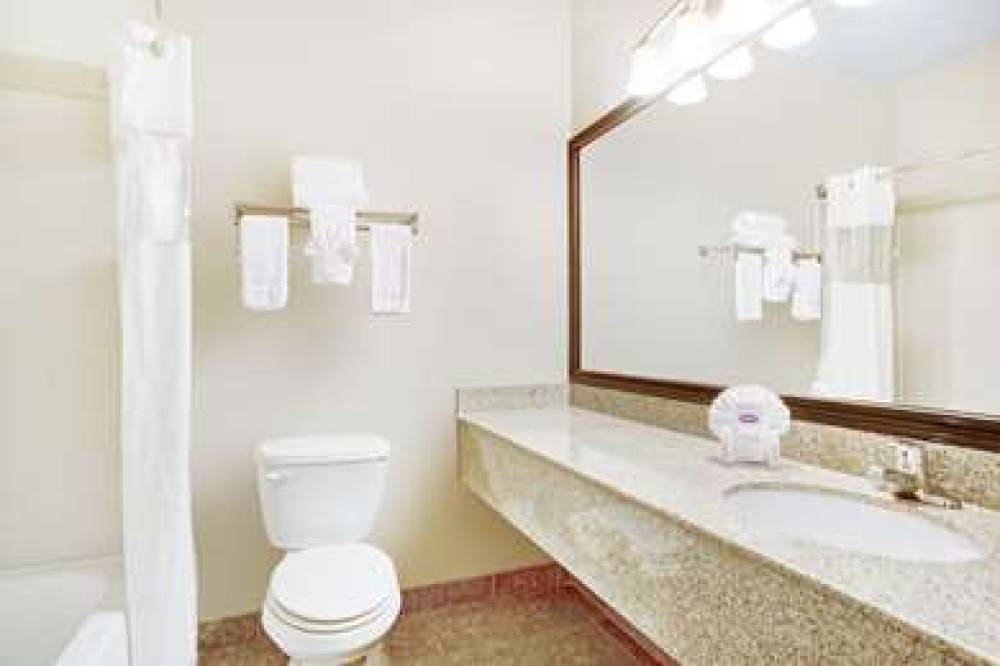 Baymont By Wyndham Dallas/ Love Field 6
