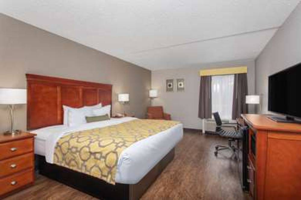 BAYMONT BY WYNDHAM GREENVILLE OH 8