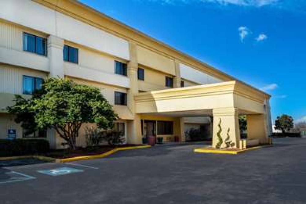 BAYMONT BY WYNDHAM MERIDIAN 10