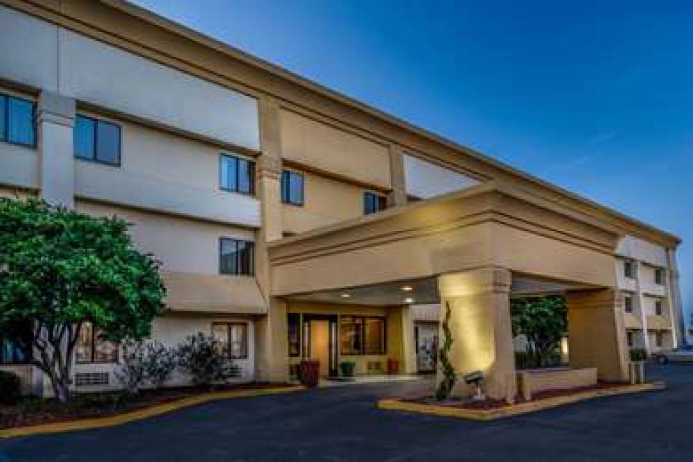BAYMONT BY WYNDHAM MERIDIAN 8
