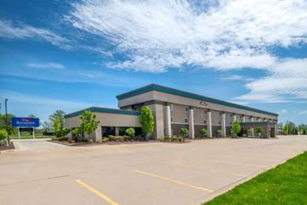 BAYMONT BY WYNDHAM, MT. PLEASANT 6
