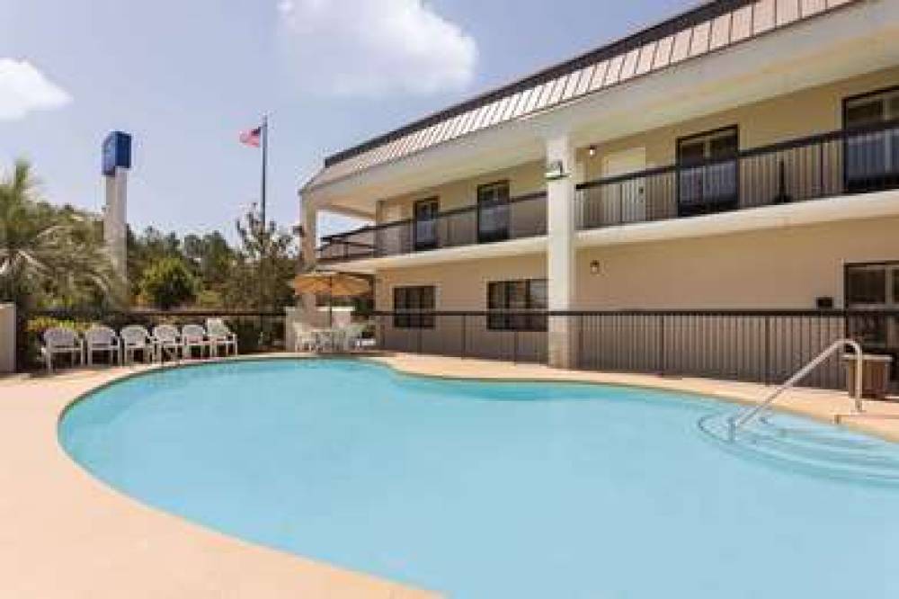 BAYMONT BY WYNDHAM, ORANGEBURG NORT 3