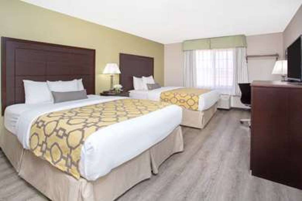 BAYMONT BY WYNDHAM, PHOENIX I-10 NE 9
