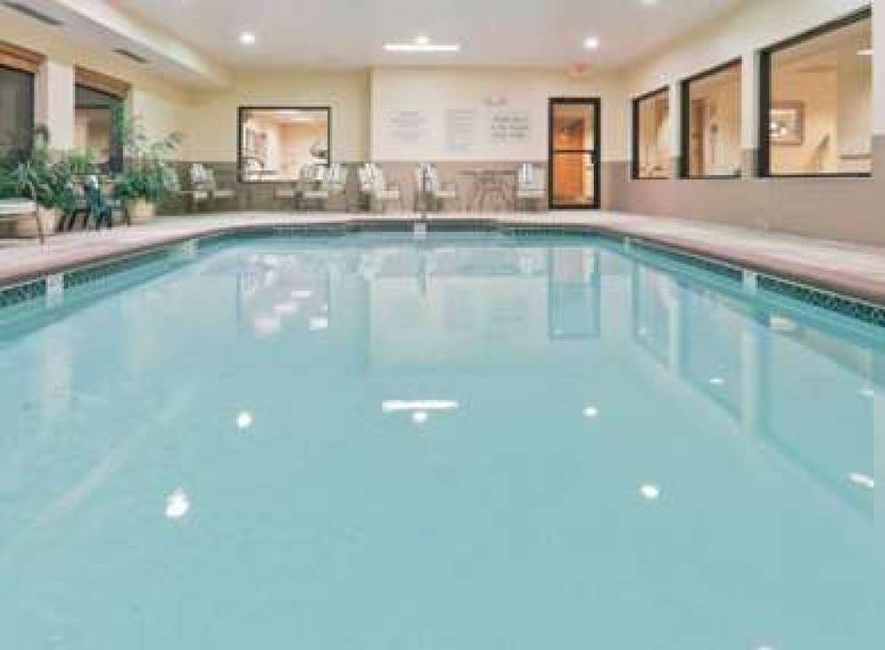 BAYMONT BY WYNDHAM PORTAGE INDIANA 1