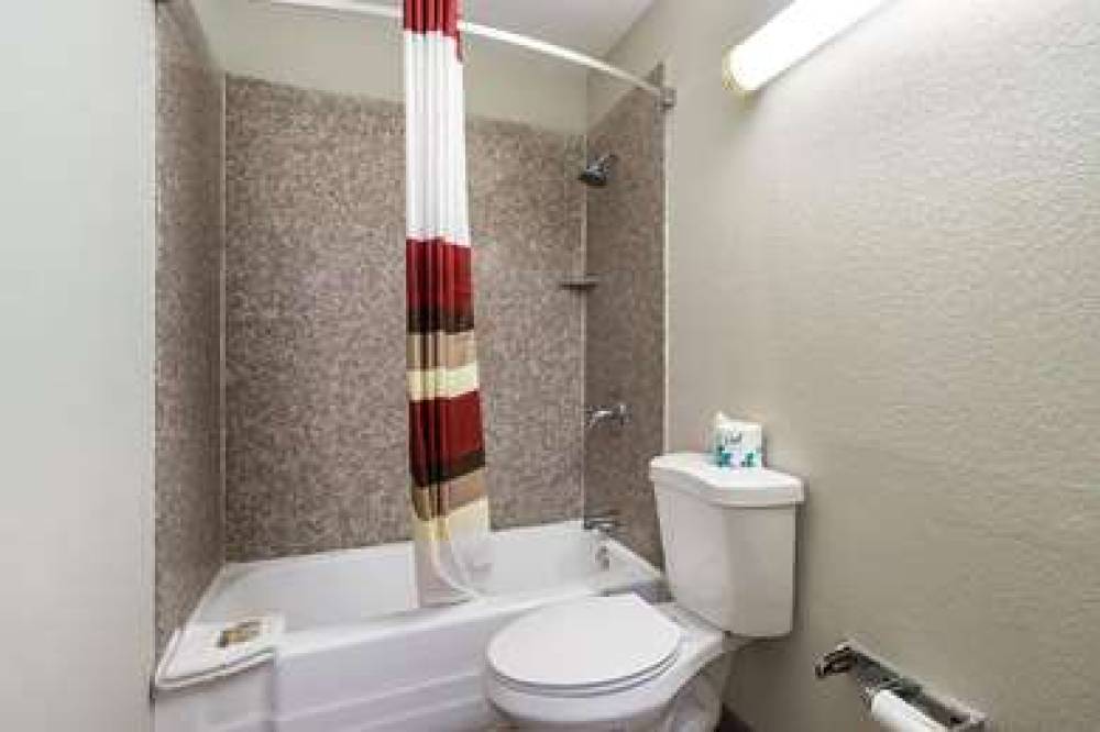 BAYMONT BY WYNDHAM SOCORRO 7