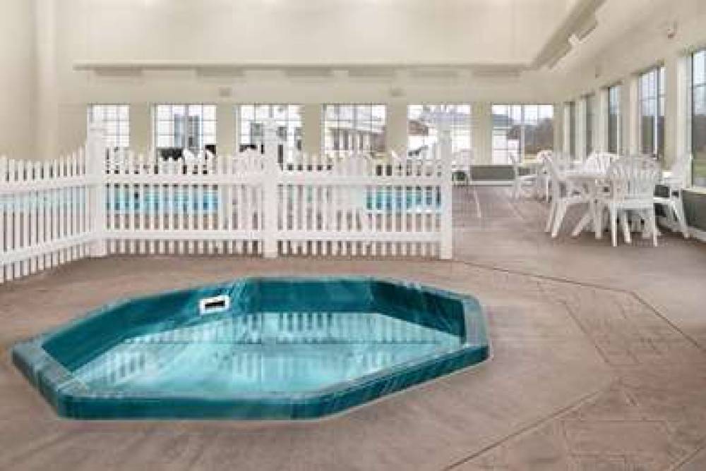 Baymont By Wyndham Washington 8