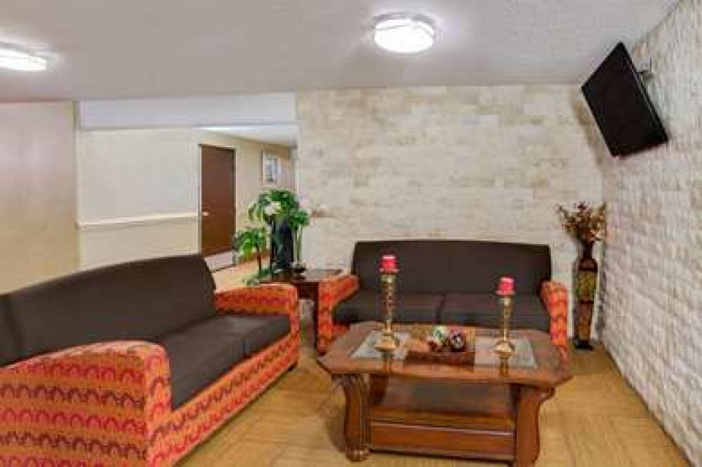Baymont Inn & Suites Charlotte-Airport Coliseum 2