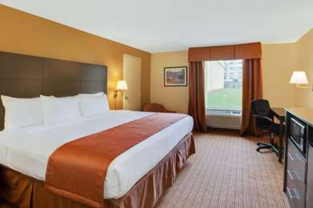 Baymont Inn & Suites Charlotte-Airport Coliseum 7