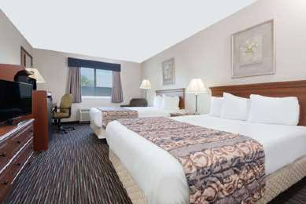 Baymont Inn & Suites Columbus/Rickenbacker 10