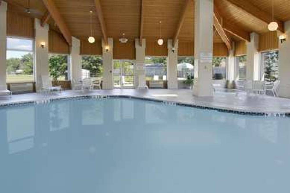 Baymont Inn & Suites Dowagiac 2