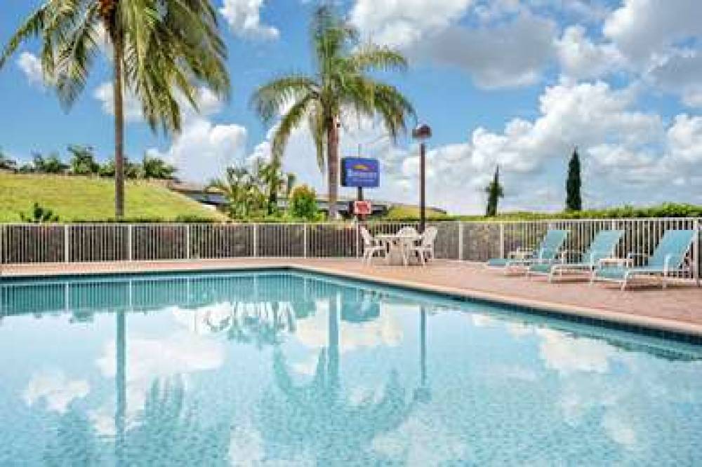 Baymont Inn & Suites Florida City 7