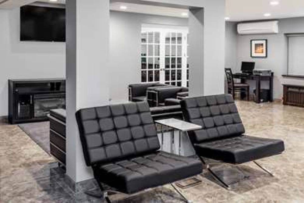 Baymont Inn & Suites Glenview 4