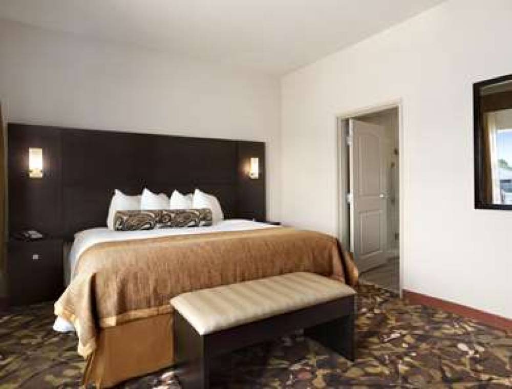 BAYMONT INN SUITES HOBBS 7