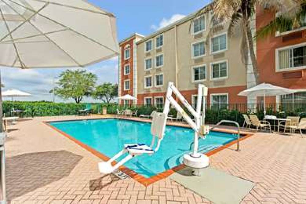SPARK BY HILTON MIAMI DORAL 5