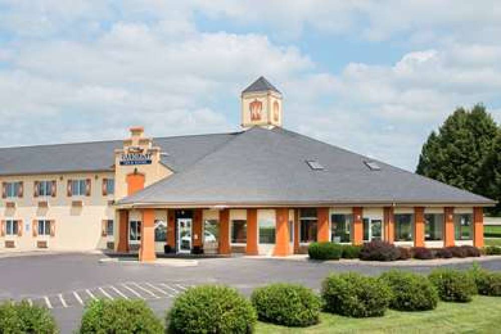 Baymont Inn & Suites Pella