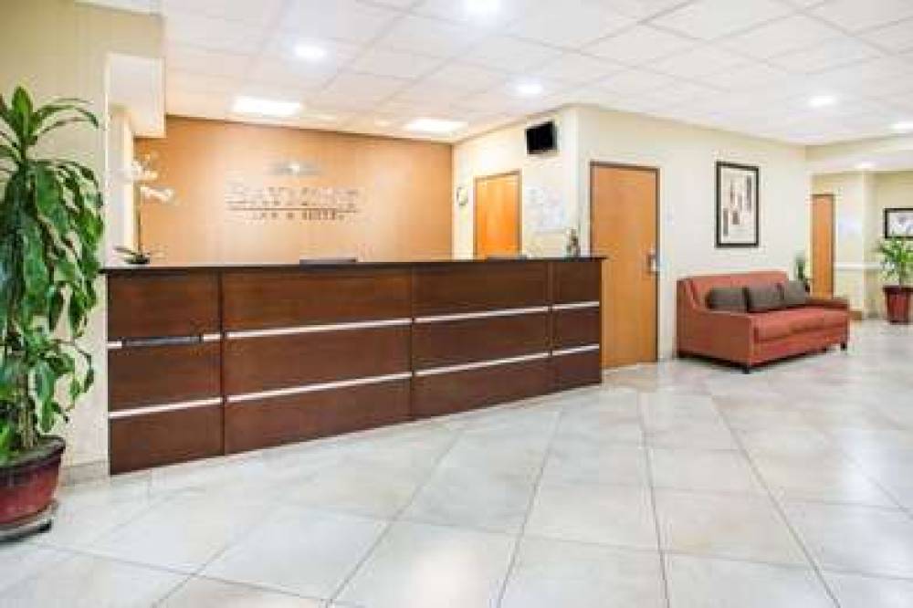 Baymont Inn & Suites Savannah South 4