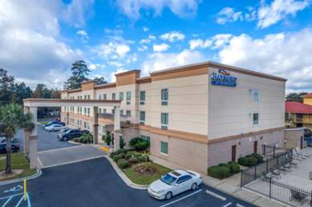 Baymont Inn & Suites Savannah South 2