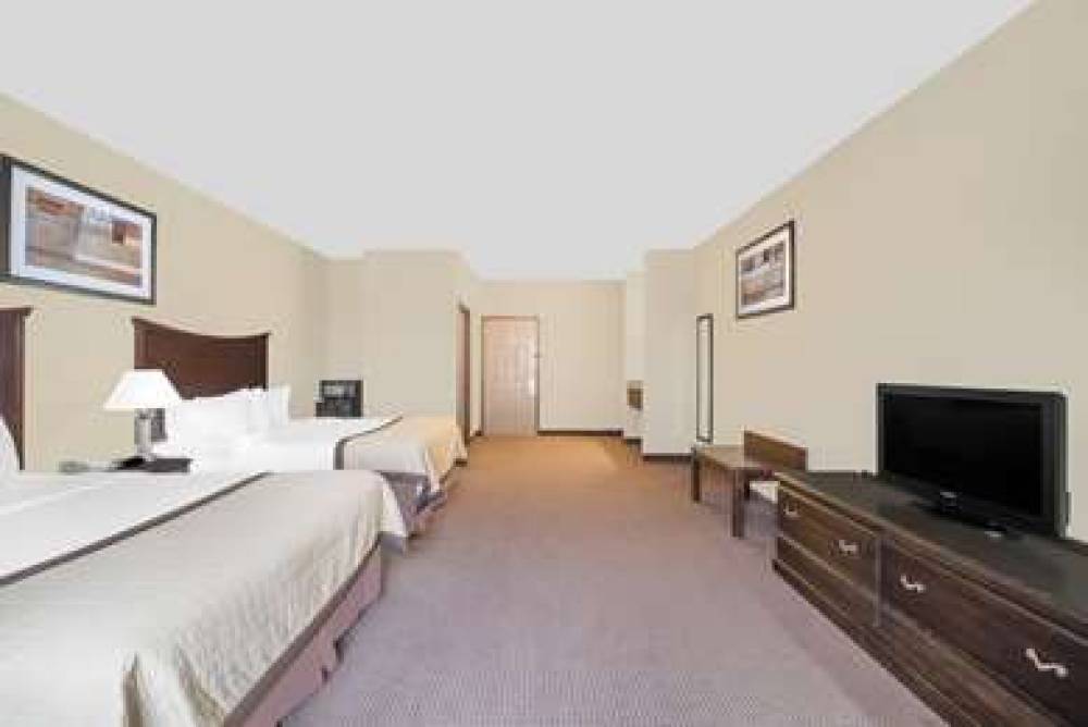 Baymont Inn & Suites Snyder 7