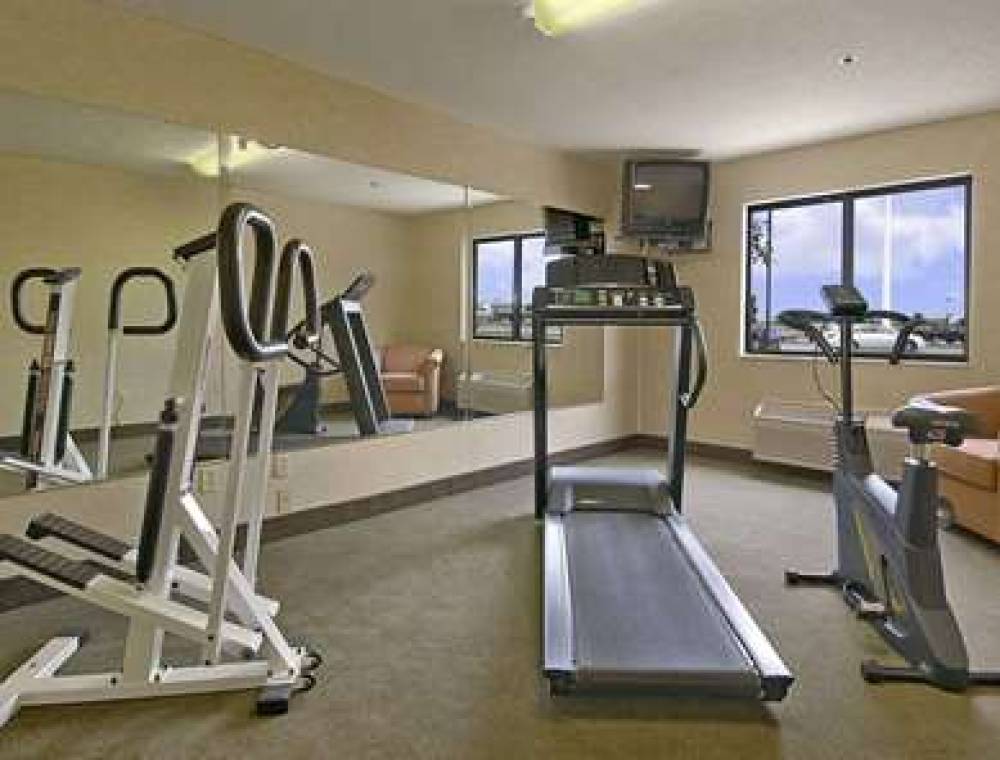Baymont Inn & Suites Tuscola 8